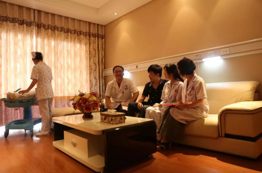 坐好月子,选对月子中心很重要,孕妈要注意这几个方面